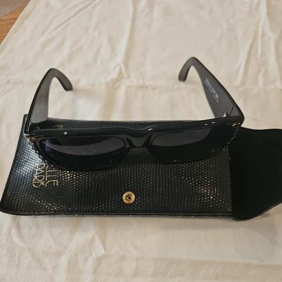 Emmanuelle khanh Vintage Sunglasses with Case - Picture 3 of 6